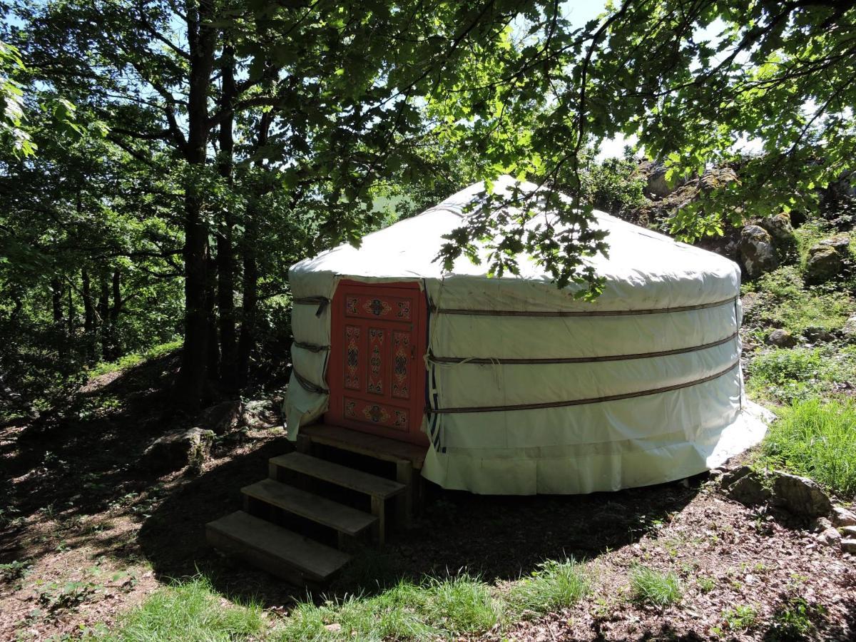 Yourte Mongole Mont-Roc Exterior foto
